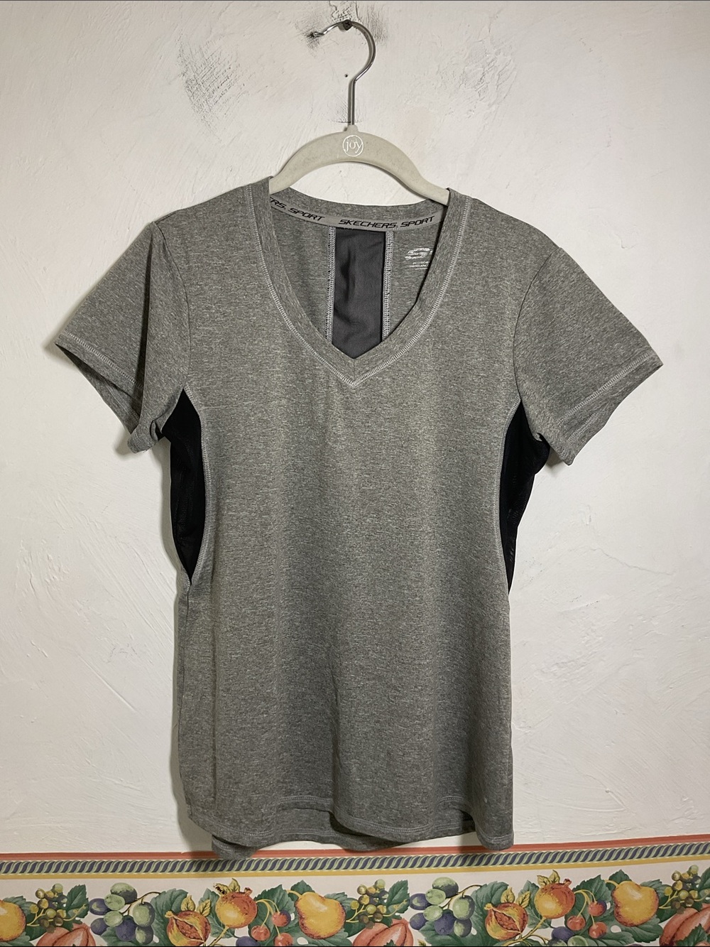 Skechers Sport Gray V Neck Short Sleeve Active Top Side Back Mesh Panels Size M